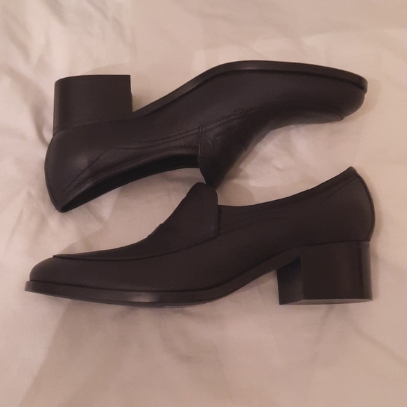 NIB Lanvin black leather loafers. Size 37/7. Runs 1/2 size small. - Picture 7 of 11
